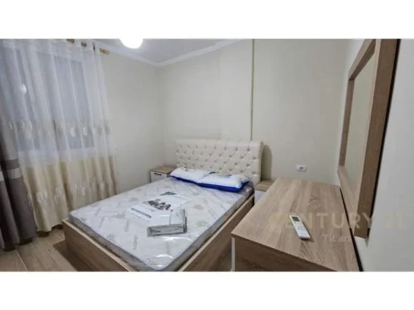 Tirane, jepet me qera apartament 2+1+BLK Kati 6, 100 m² 650 Euro (don bosko)