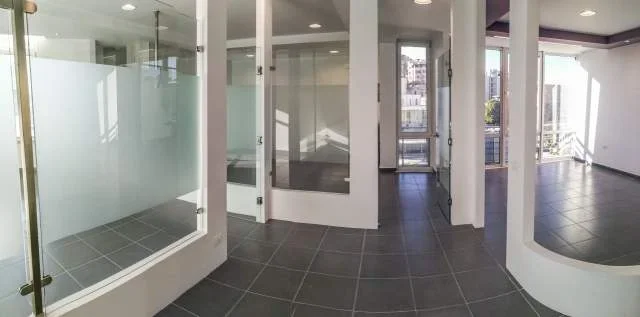 Durres, jepet me qera zyre Kati 4, 90 m² 60.000 Leke (Bashkia Sheshi liria)