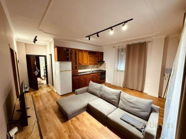 Tirane, jepet me qera apartament 2+1+BLK Kati 3, 90 m² 500 Euro (Kodra e Diellit)