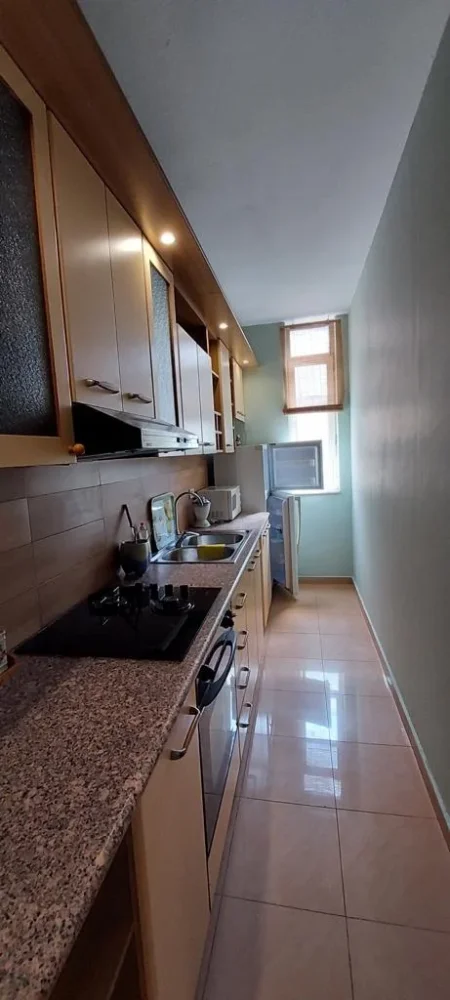 Tirane, jepet me qera apartament 2+1 Kati 5, 500 Euro (rruga e Elbasanit)