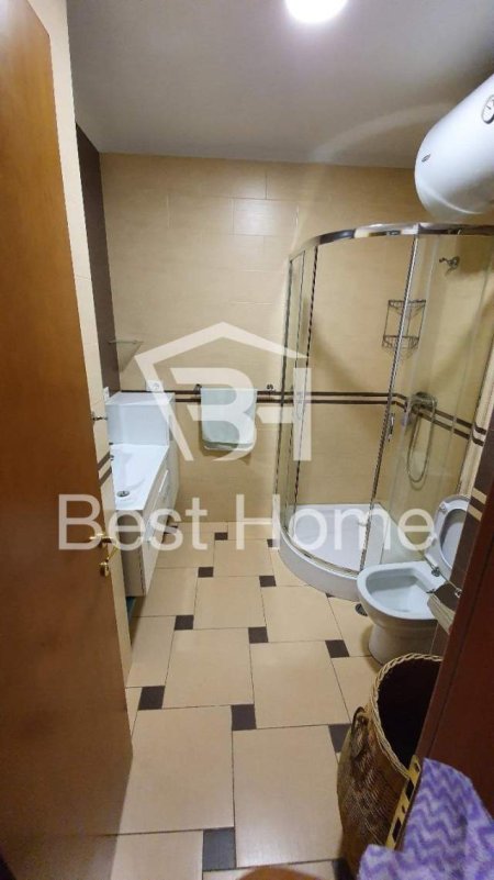 Tirane, jepet me qera apartament 2+1+BLK Kati 3, 100 m² 450 Euro (Myslym Shyri, prane Gjykates se Larte)