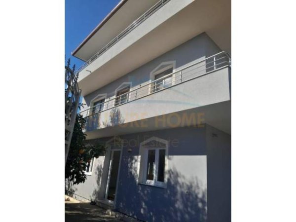 Tirane, shitet shtepi 3 Katshe 500 m² 420.000 Euro (5 Maji)