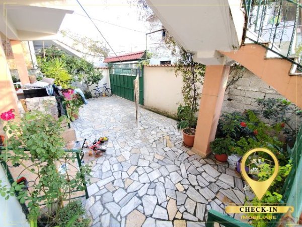 Tirane, shitet Vile 3 Katshe Kati 0, 237 m² 200.000 Euro (5 Maji)