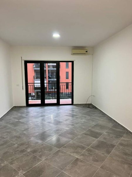 Tirane, jepet me qera apartament 2+1+BLK Kati 2, 90 m² 400 Euro (Rruga Teodor Keko)