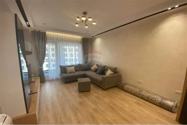Tirane, qira apartament 1+1+BLK Kati 9, 77 m² 550 Euro