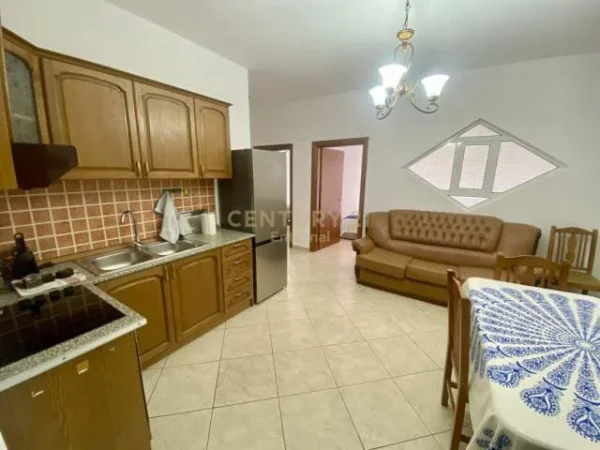 Tirane, jepet me qera apartament Kati 5, 70 m² 550 Euro (elbasanit)
