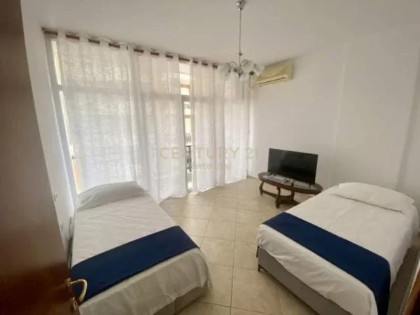 Tirane, jepet me qera apartament Kati 5, 70 m² 550 Euro (elbasanit)