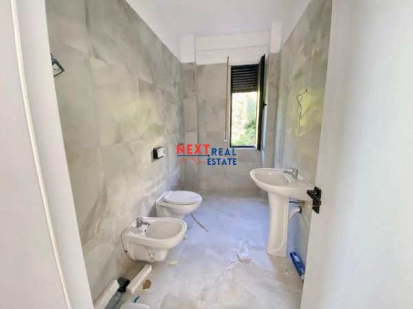 Vlore, shitet apartament 1+1+BLK Kati 4, 67 m² 131.430 Euro (Uje i Ftohte)