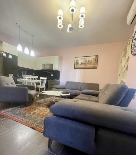Tirane, jepet me qera apartament 1+1+BLK Kati 2, 86 m² 500 Euro
