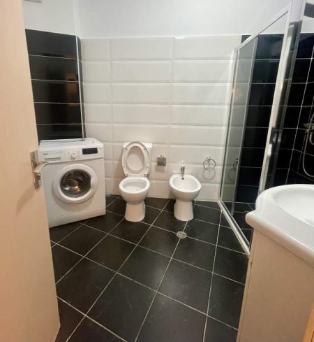 Tirane, jepet me qera apartament 1+1+BLK Kati 2, 86 m² 500 Euro