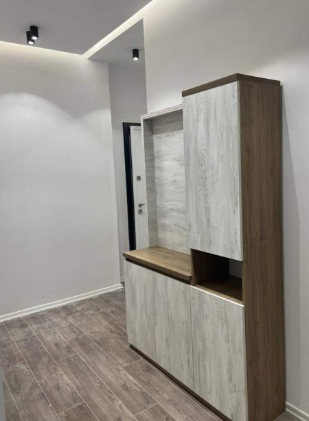 Tirane, jepet me qera apartament 2+1+BLK Kati 3, 138 m² 500 Euro (Xhanfize Keko)