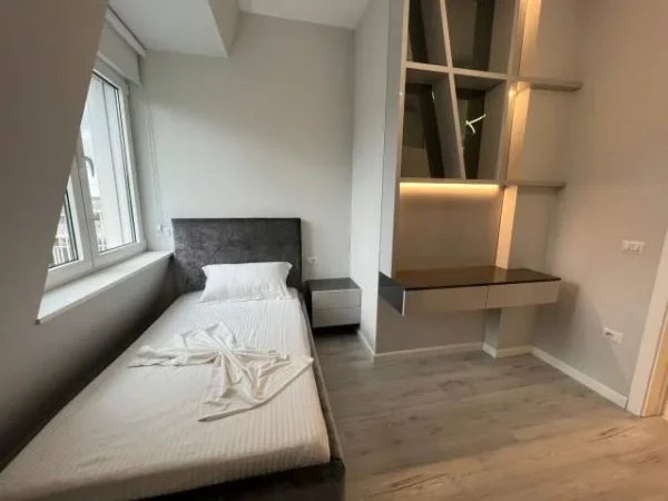 Tirane, shitet apartament 2+1 Kati 2, 90 m² 218.500 Euro (Teg)