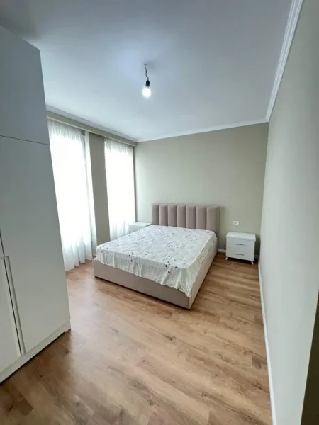 Tirane, jepet me qera apartament 2+1+BLK Kati 6, 400 Euro