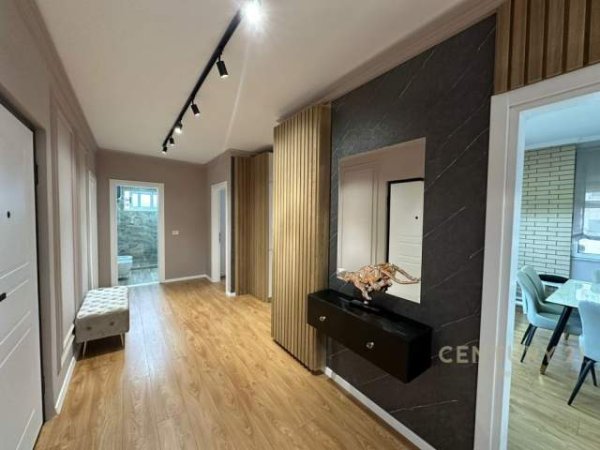 Tirane, shitet apartament 2+1 Kati 7, 135 m² 270.000 Euro (Komuna e Parisit)
