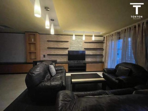 Tirane, jepet me qera apartament duplex 2+1 Kati 4, 175 m² 600 Euro (Rruga e teleferikut) TT 399