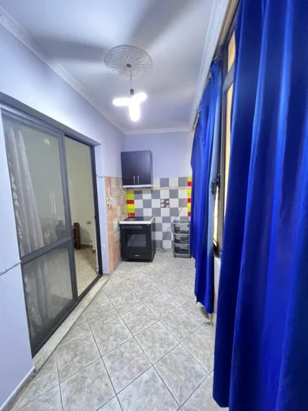 Tirane, jepet me qera apartament 2+1+BLK Kati 7, 105 m² 400 Euro (Teodor keko)