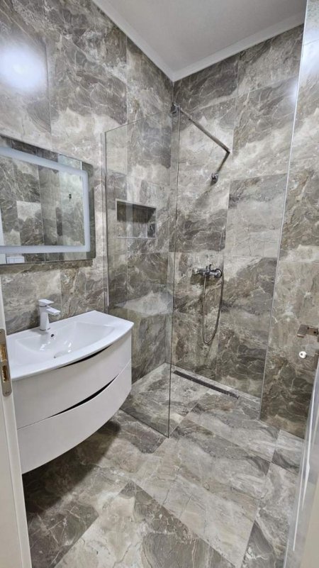 Tirane, jepet me qera apartament 2+1+BLK Kati 6, 120 m² 650 Euro (Don Bosko)