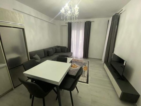 Tirane, shes apartament 2+1+BLK Kati 3, 92 m² 140.000 Euro (amerikan 2)
