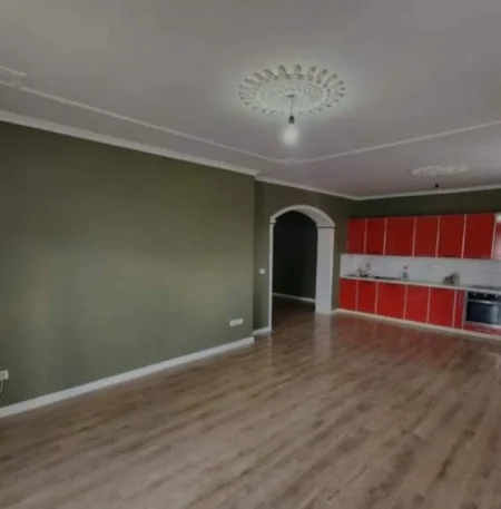 Tirane, jepet me qera zyre Kati 5, 137 m² 800 Euro (Myslym Shyri)