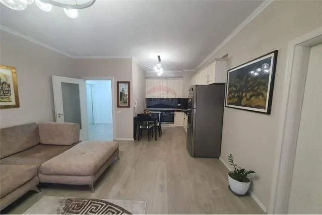 Tirane, jepet me qera apartament 2+1 Kati 1, 112 m² 600 Euro