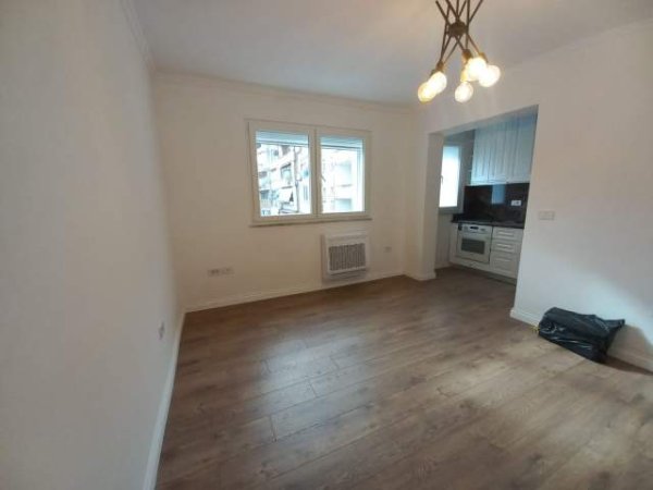 Tirane, jepet me qera apartament 3+1+BLK Kati 3, 95 m² 800 Euro (Mine Peza)
