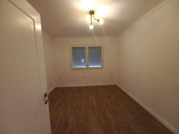 Tirane, jepet me qera apartament 3+1+BLK Kati 3, 95 m² 800 Euro (Mine Peza)