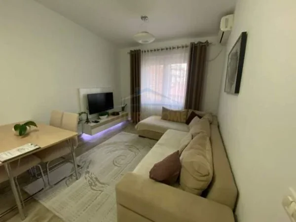 Tirane, jepet me qera apartament 2+1 Kati 4, 68 m² 600 Euro (Stadiumi Dinamo)