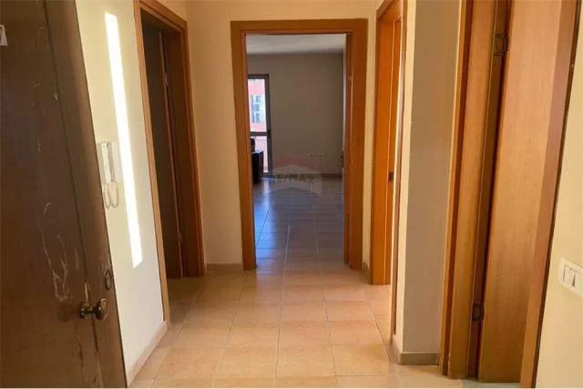 Tirane, jepet me qera apartament 2+1 110 m² 350 Euro