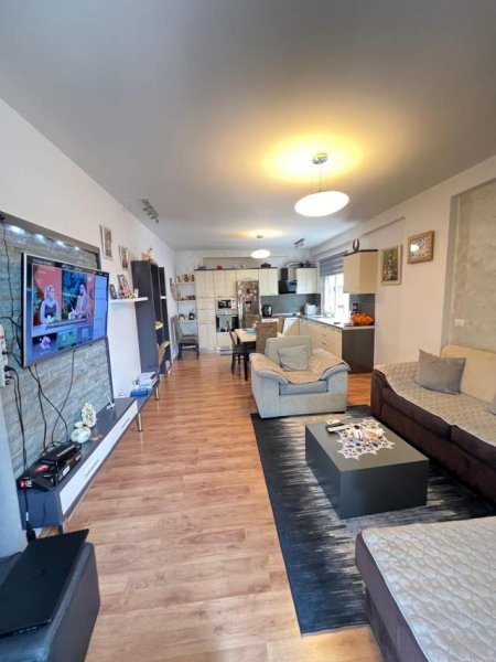 Tirane, shitet apartament 3+1+BLK Kati 3, 113 m² 129.000  (Pranë vilës L)