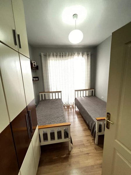 Tirane, shitet apartament 3+1+BLK Kati 3, 113 m² 129.000  (Pranë vilës L)