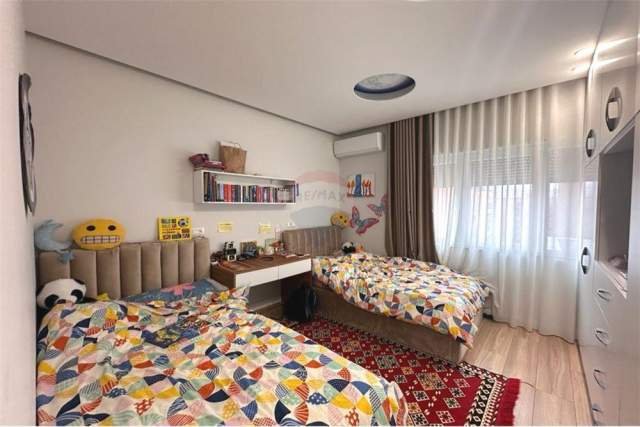 Tirane, shes apartament 2+1+BLK Kati 9, 115 m² 243.000 Euro (parku olimpik)