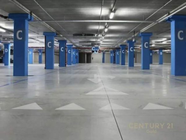Tirane, shitet garazh Kati -1, 57 m² 42.000 Euro (Komuna e Parisit)