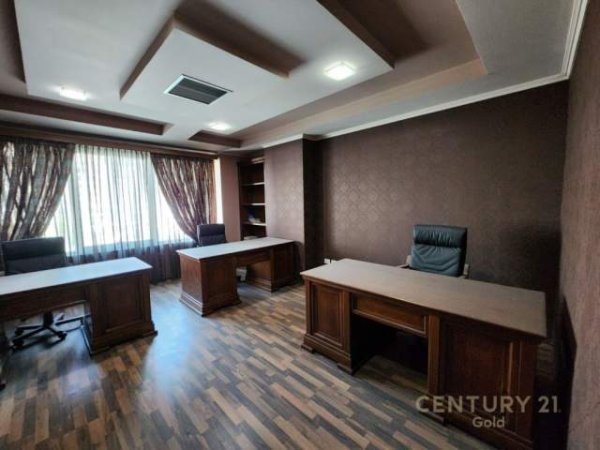 Tirane, shitet ambjent biznesi Kati 2, 170 m² 500.000 Euro (zogu i zi)