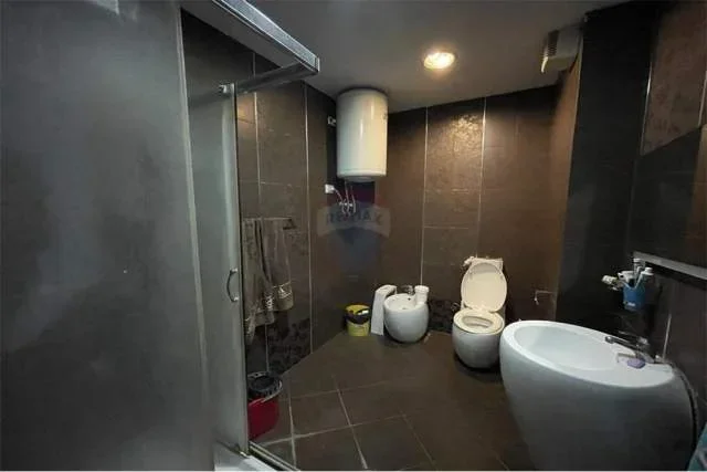 Tirane, shitet apartament 2+1+BLK Kati 4, 102 m² 113.000 Euro