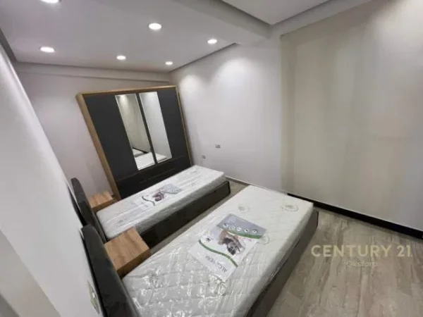 Tirane, jepet me qera apartament 2+1+A+BLK Kati 2, 110 m² 900