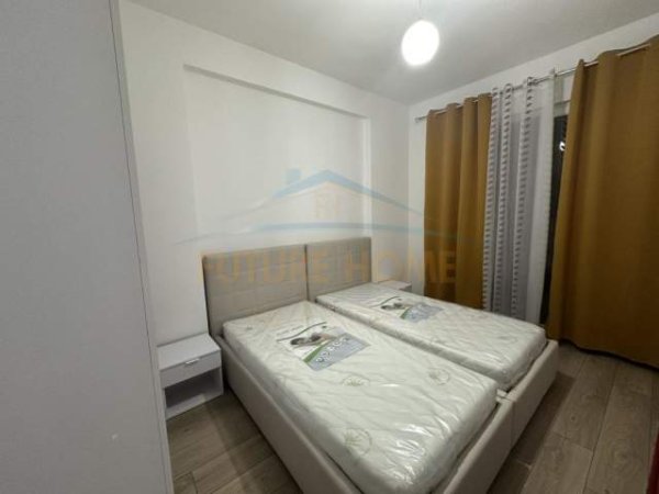 Tirane, jepet me qera apartament 2+1+BLK Kati 9, 102 m² 500 Euro (BULEVARDI MIGJENI)