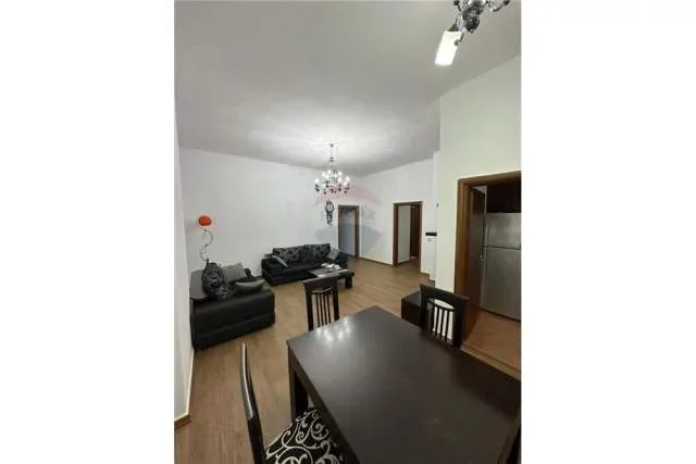Tirane, jepet me qera apartament 2+1 Kati 1, 113 m² 45.000 Leke (Kompleksi Fratari)