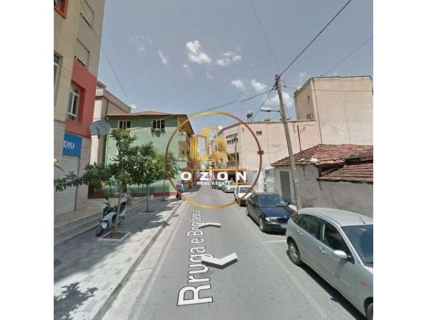 Tirane, jepet me qera apartament 1+1 Kati 2, 88 m² 400  (Rruga e Bogdaneve)