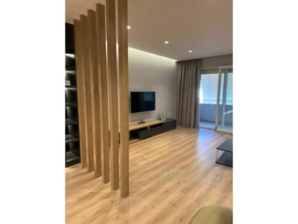 Tirane, shitet apartament 2+1 Kati 3, 120 m² 200.000 Euro