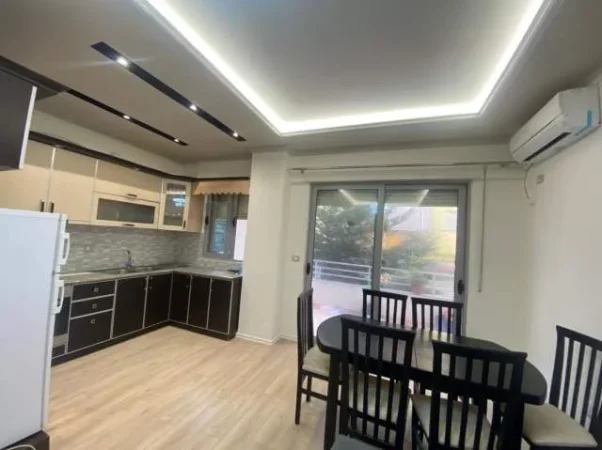 Tirane, jepet me qera apartament 2+1+BLK Kati 2, 110 m² 600 Euro (Hamdi Sina)