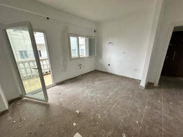 Tirane, shitet apartament 1+1+BLK Kati 2, 60 m² 78.000 Euro Selite)