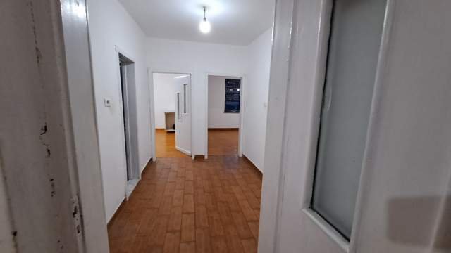 Shes apartament 2+1+A+BLK Kati 5, 78,3 m² 118.000 Euro , Rruga e Kavajes,  perballe Spitalit Gjerman