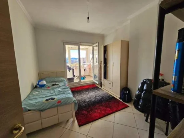 Tirane, shitet apartament Kati 6, 98 m² 176.000 Euro (ali demi)