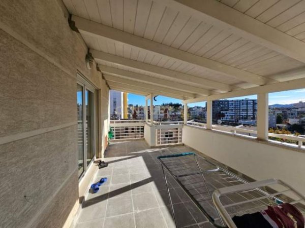 Tirane, shitet apartament Kati 6, 98 m² 176.000 Euro (ali demi)