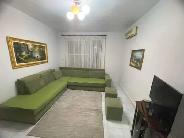 Tirane, jepet me qera apartament 2+1+BLK Kati 2, 110 m² 550 Euro (VASIL SHANTO)