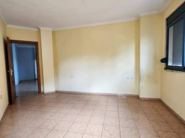 Tirane, shitet apartament 2+1+BLK Kati 6, 110 m² 190.000 Euro (Rruga Elbasanit)