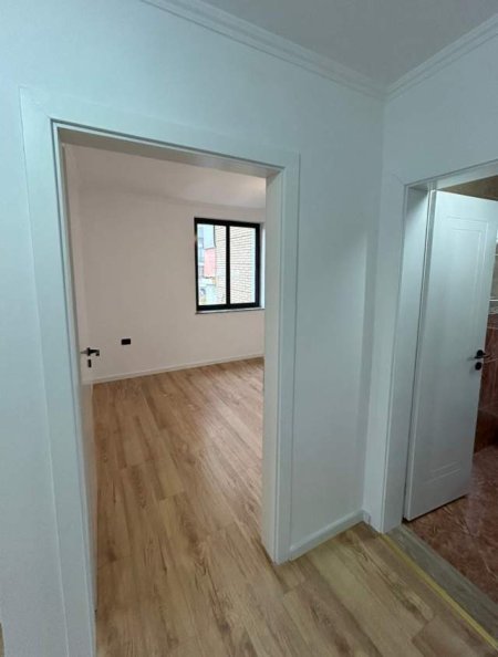 Tirane, shitet apartament 2+1+BLK Kati 1, 75 m² 138.000 Euro (Rruga Frederik Shiroka, Tirana)