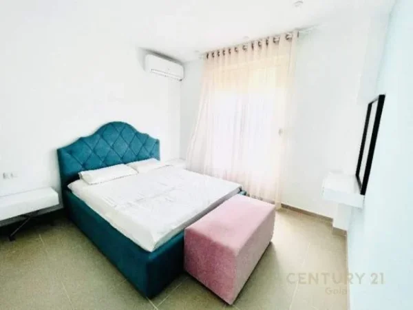 Vlore, jepet me qera apartament 1+1+BLK Kati 2, 57 m² 430 Euro