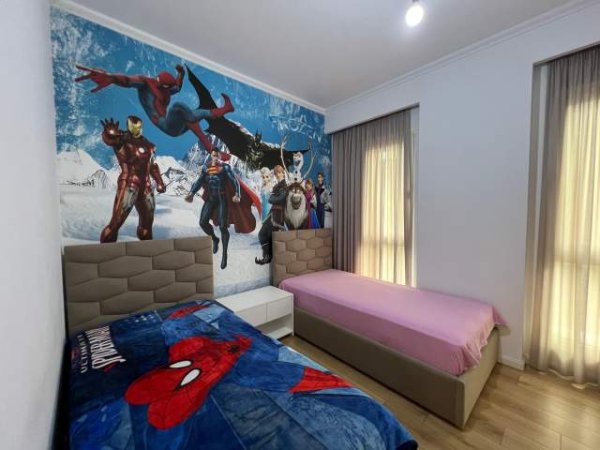 Tirane, jepet me qera apartament Kati 5, 126 m² 1.100 Euro (Square 21)