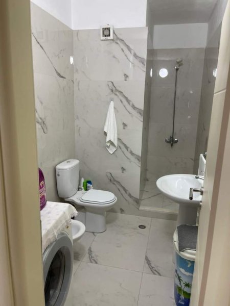 Tirane, shitet apartament 3+1 Kati 5, 109 m² 155.000 Euro (Prane Hotel Doro)